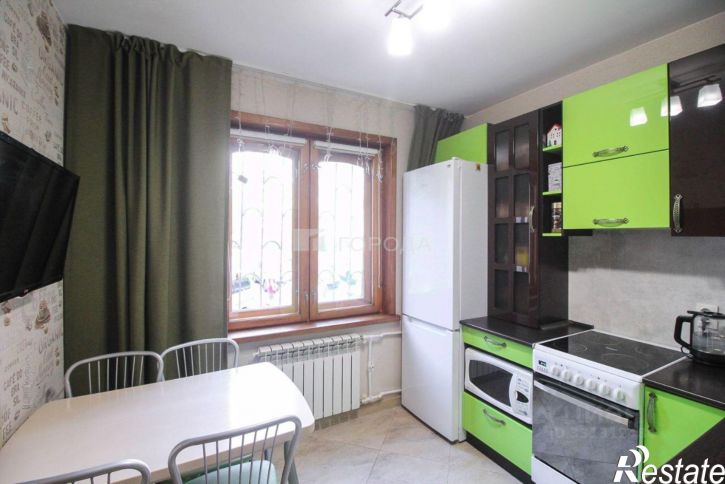 3-комн квартира улица Солнечная Поляна, 3,  д. 3