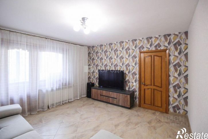 3-комн квартира улица Солнечная Поляна, 3,  д. 3