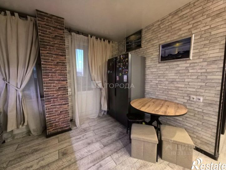 4-комн квартира ул Сергея Ускова, 23,  д. 23
