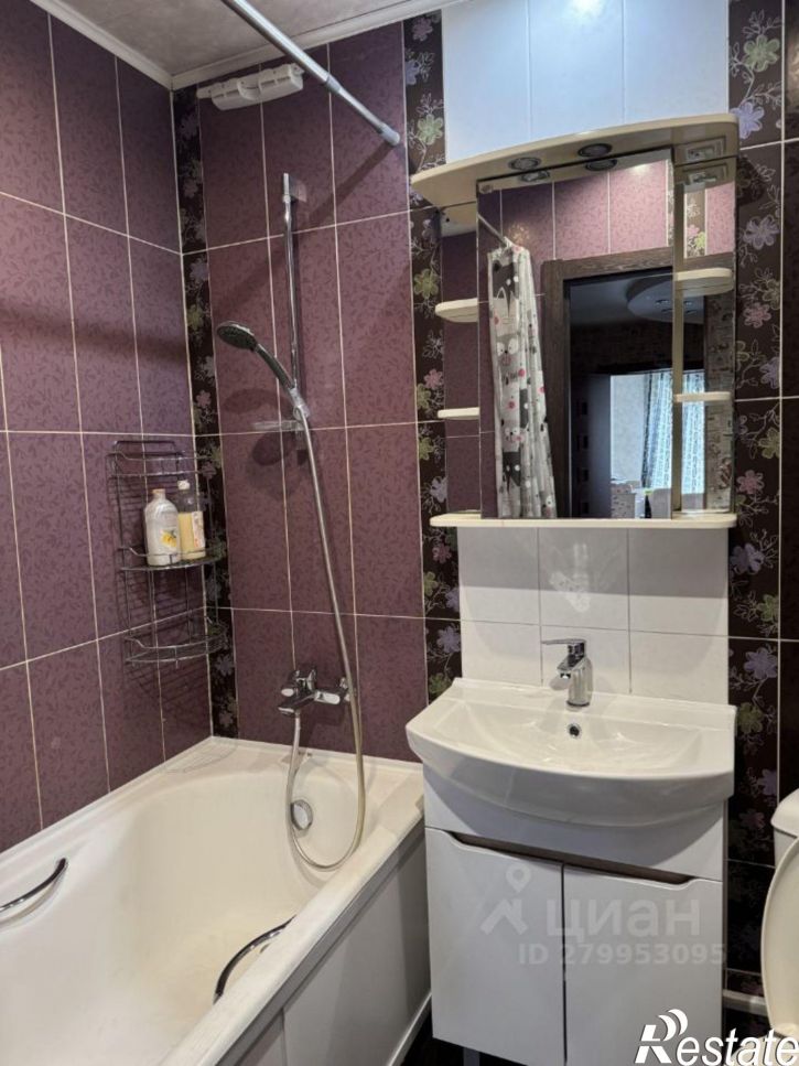 3-комн квартира ул Шумакова, 38,  д. 38