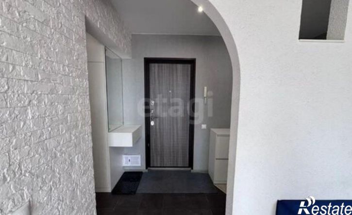 2-комн квартира ул Сергея Ускова, 33,  д. 33