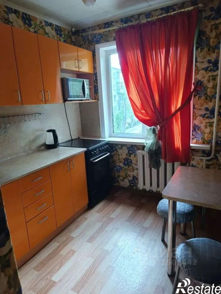 3-комн квартира улица Октябрят, 44,  д. 44