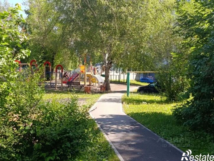 3-комн квартира улица Веры Кащеевой, 16,  д. 16