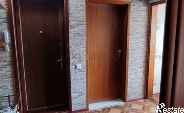 3-комн квартира улица Попова, 107,  д. 107