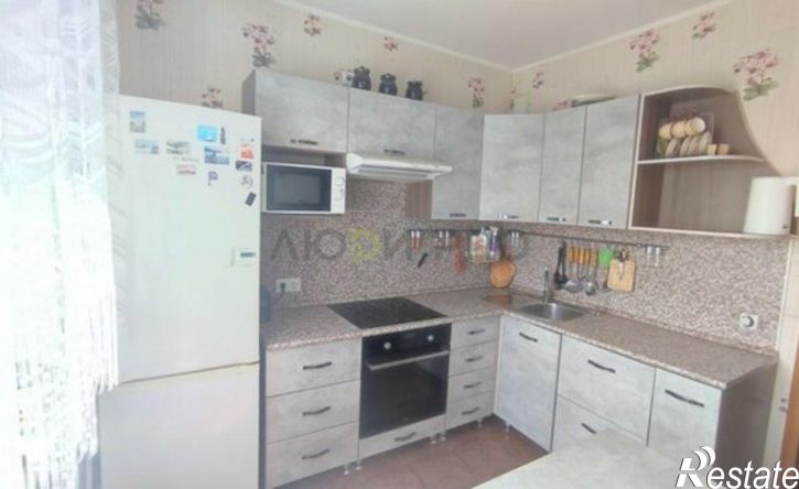 3-комн квартира улица Попова, 107,  д. 107