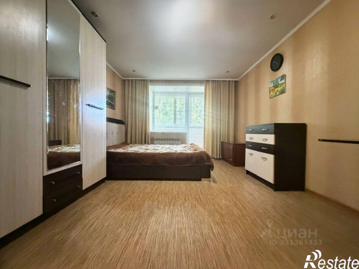 4-комн квартира улица Шумакова, 52,  д. 52