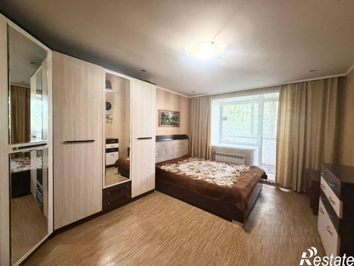 4-комн квартира улица Шумакова, 52,  д. 52