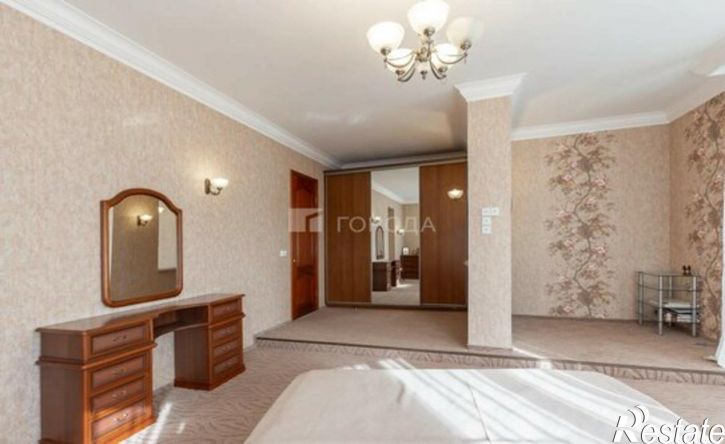3-комн квартира улица Анатолия, 20,  д. 20