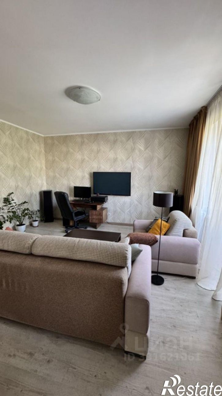 2-комн квартира пр-кт Калинина, 12/1,  д. 12/1