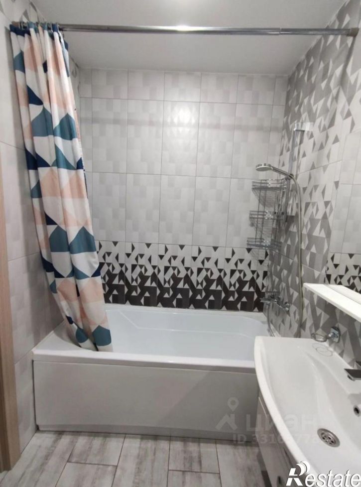 1-комн квартира ул Юрина, 204ж,  д. 204ж