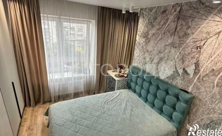 3-комн квартира ул Профинтерна, 28а,  д. 28а
