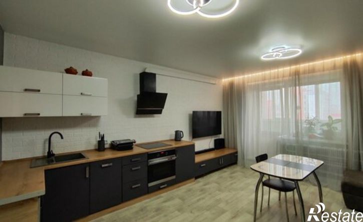 3-комн квартира ул Власихинская, 103,  д. 103