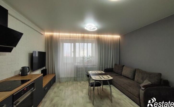 3-комн квартира ул Власихинская, 103,  д. 103