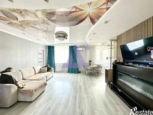 Продажа 3-комн квартиры улица Космонавтов, дом 17