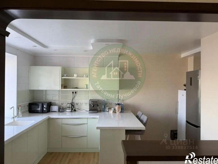3-комн квартира Лазурная улица, 58,  д. 58