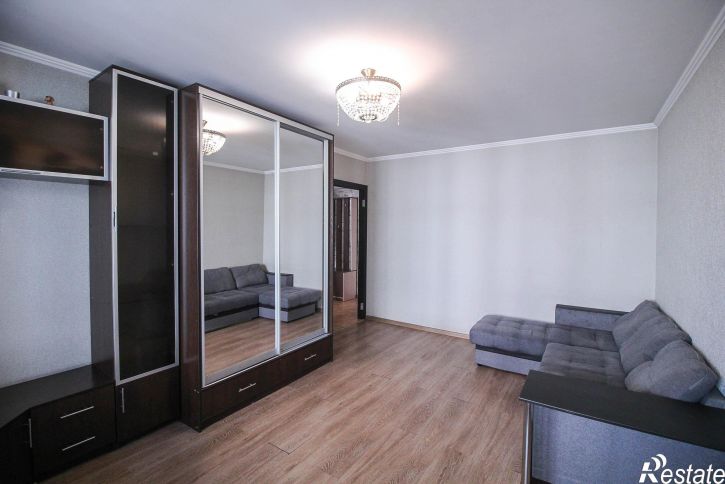 2-комн квартира Лазурная, 31