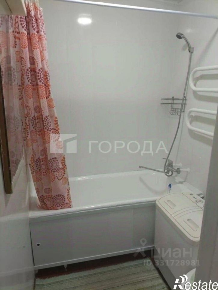 2-комн квартира улица Георгия Исакова, 139,  д. 139