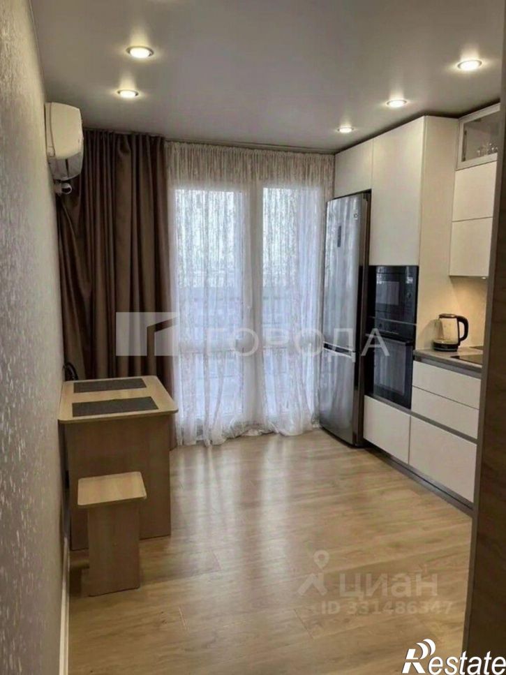 3-комн квартира ул Монтажников, 8,  д. 8