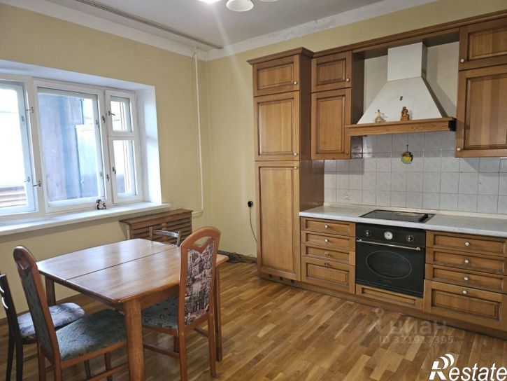 4-комн квартира улица Профинтерна, 40А,  д. 40А