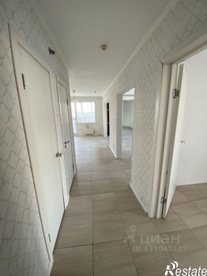 3-комн квартира Взлётная улица, 103,  д. 103