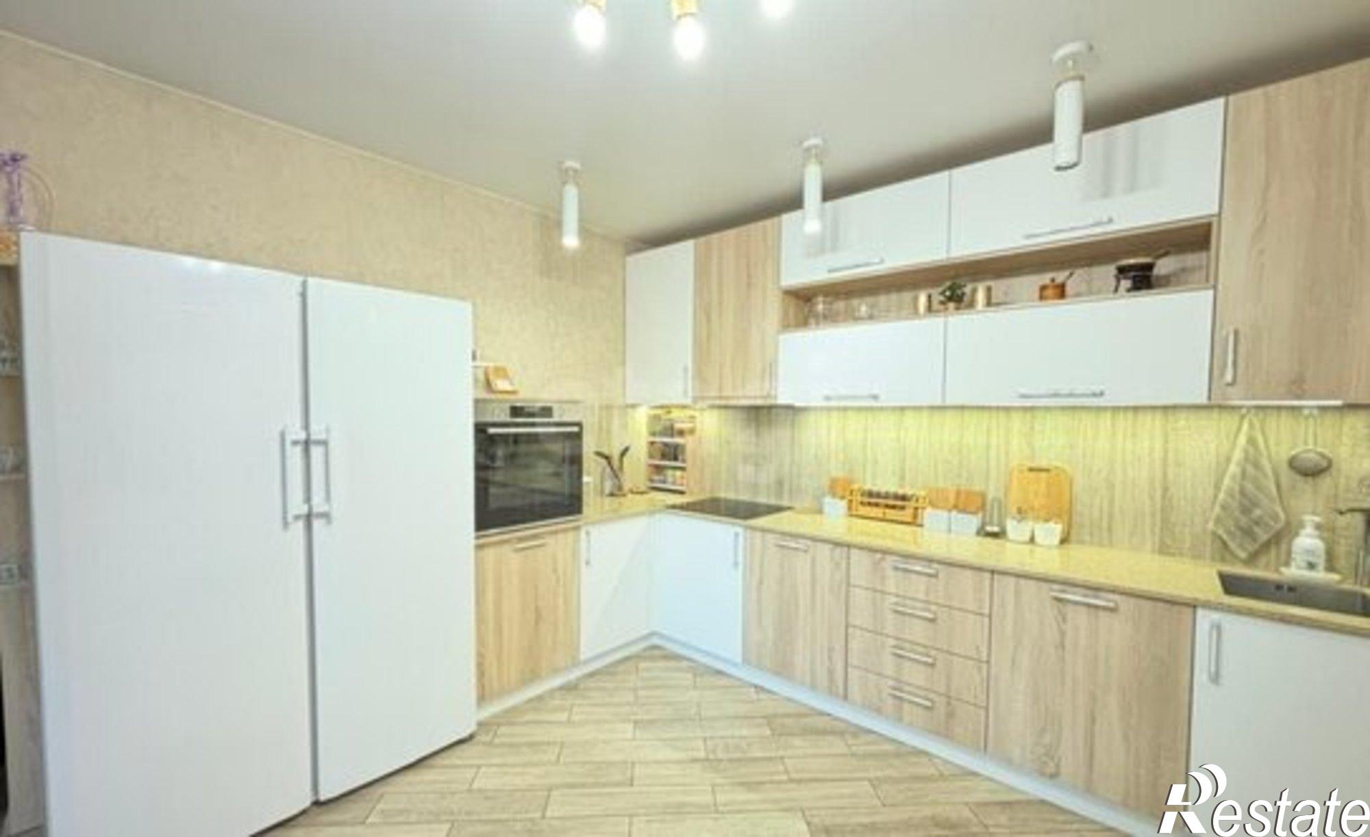 Купить квартиру за 15 100 000 рублей на улица Профинтерна, 7А