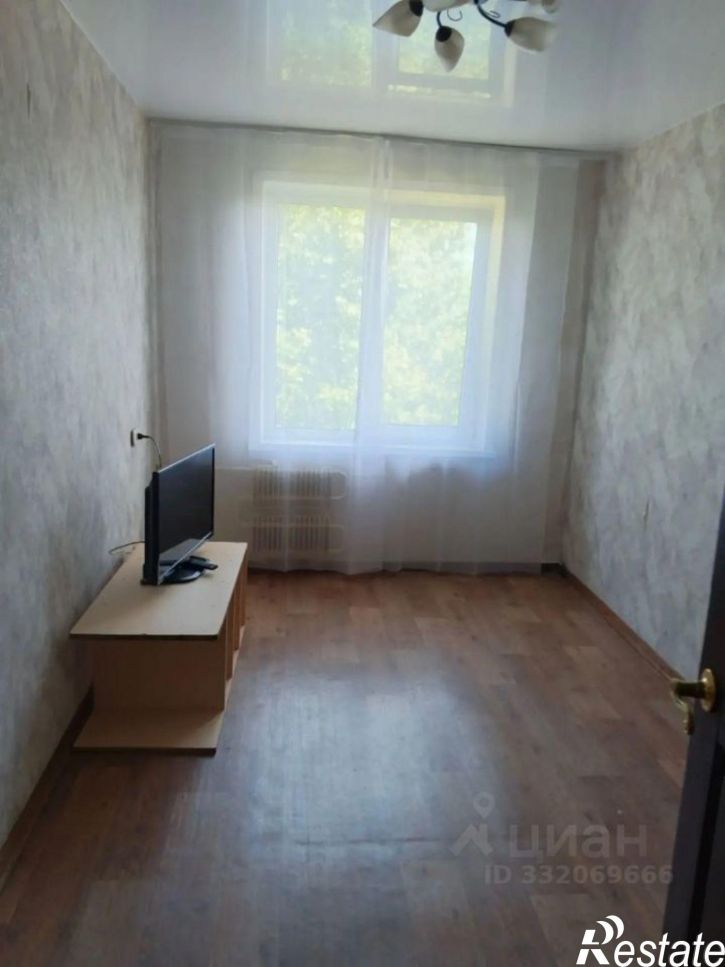 3-комн квартира улица Гущина, 199,  д. 199