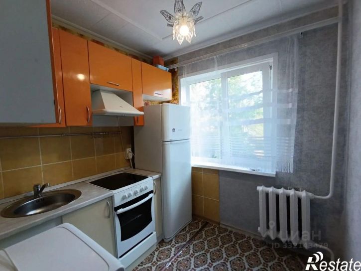 2-комн квартира улица Юрина, 225,  д. 225