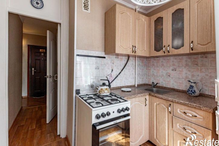 3-комн квартира ул Малахова, 9,  д. 9