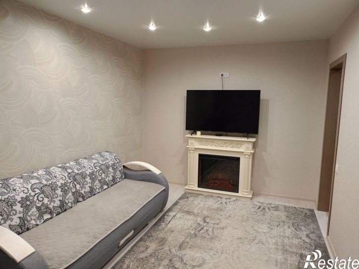 3-комн квартира улица Попова, 30,  д. 30