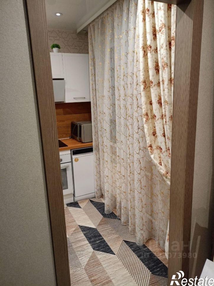3-комн квартира улица Попова, 30,  д. 30