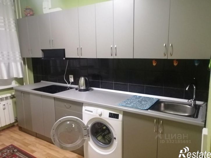 1-комн квартира улица Юрина, 241А,  д. 241А