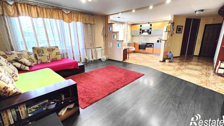 3-комн квартира улица Антона Петрова, 246,  д. 246