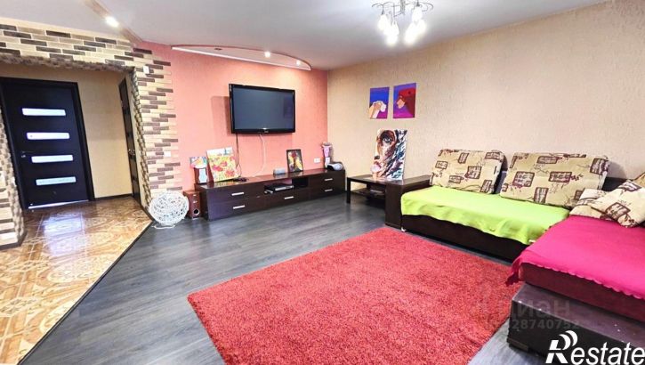 3-комн квартира улица Антона Петрова, 246,  д. 246