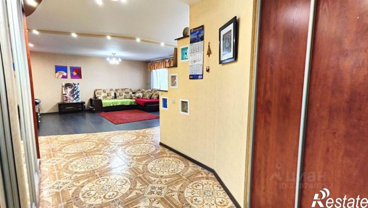 3-комн квартира улица Антона Петрова, 246,  д. 246