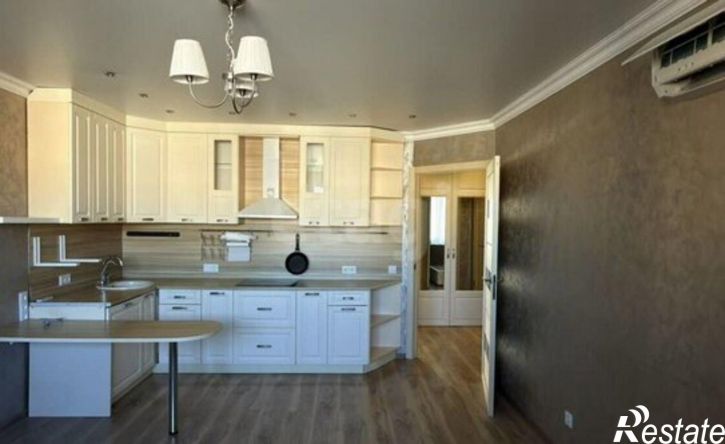 3-комн квартира Сиреневая улица, 28,  д. 28
