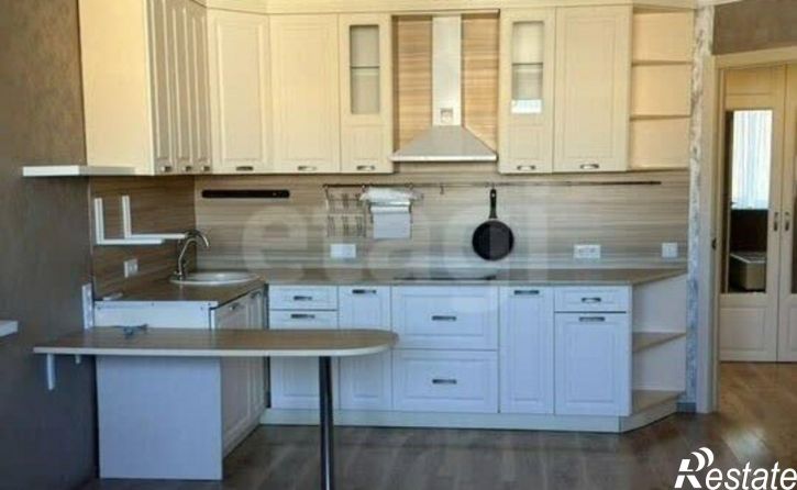 3-комн квартира Сиреневая улица, 28,  д. 28