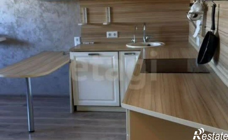3-комн квартира Сиреневая улица, 28,  д. 28