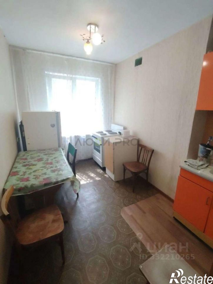 2-комн квартира улица Сухэ-Батора, 8,  д. 8