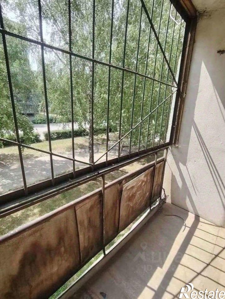 2-комн квартира улица Сухэ-Батора, 8,  д. 8
