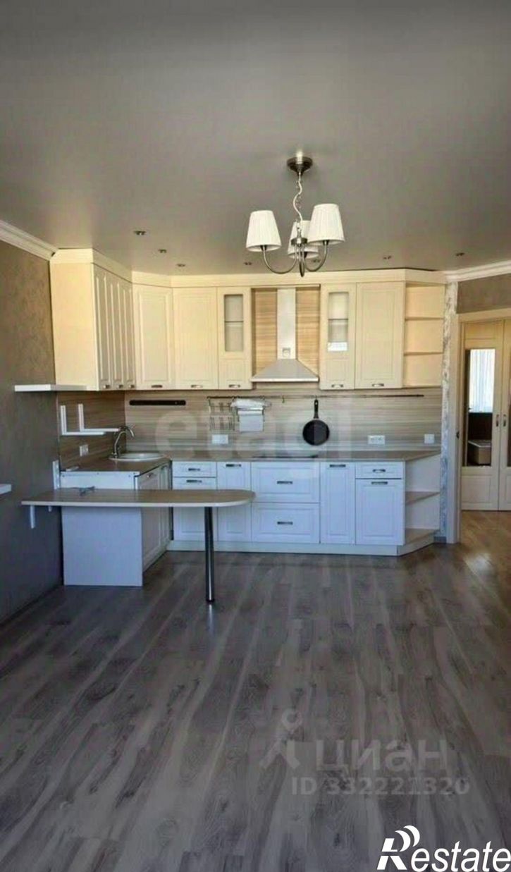 3-комн квартира Сиреневая улица, 28,  д. 28