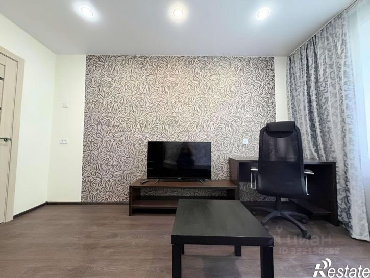 3-комн квартира улица Гущина, 75А,  д. 75А