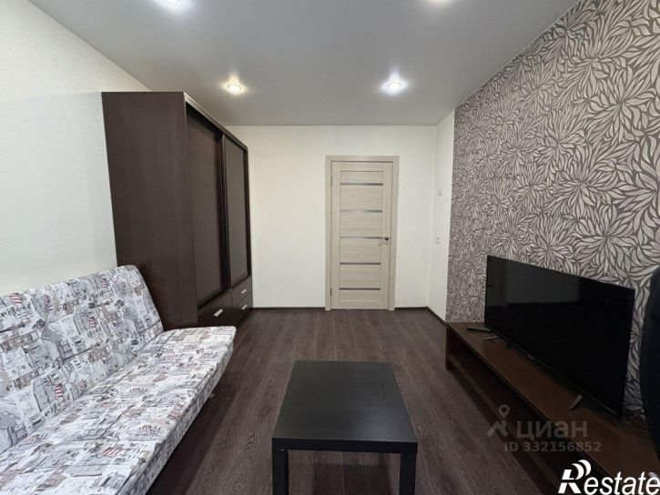 3-комн квартира улица Гущина, 75А,  д. 75А