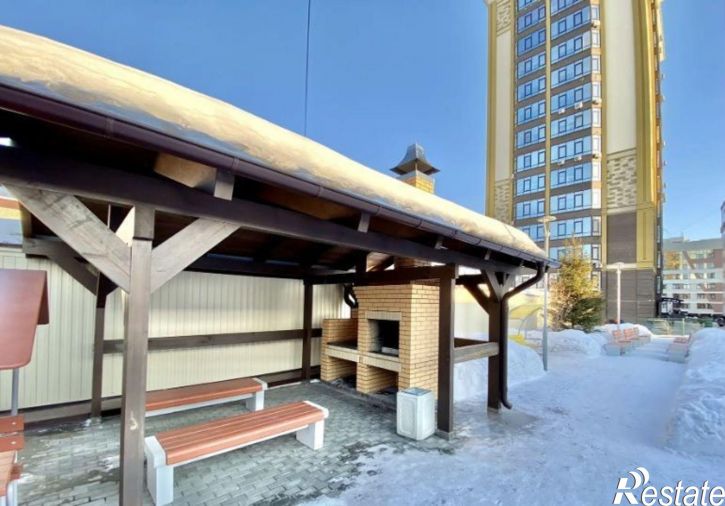 3-комн квартира улица Мерзликина, 6А,  д. 6А
