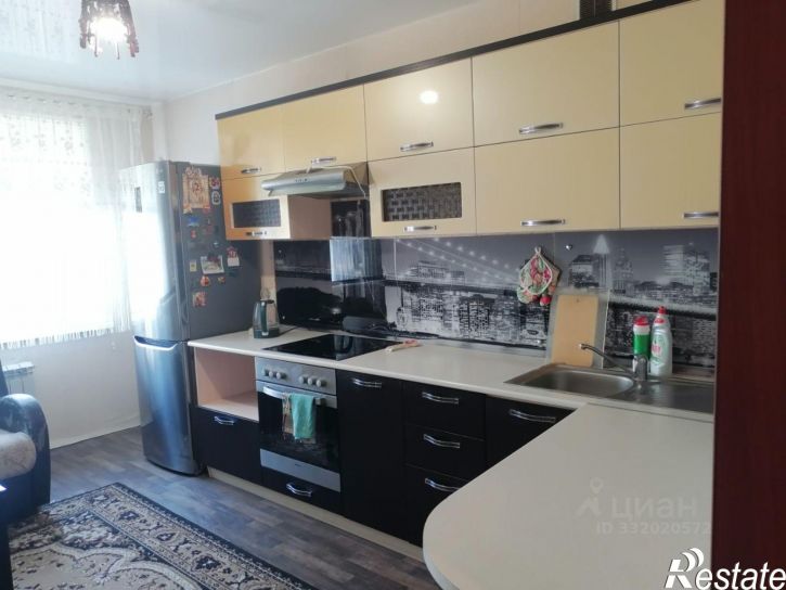 2-комн квартира Лазурная улица, 51,  д. 51