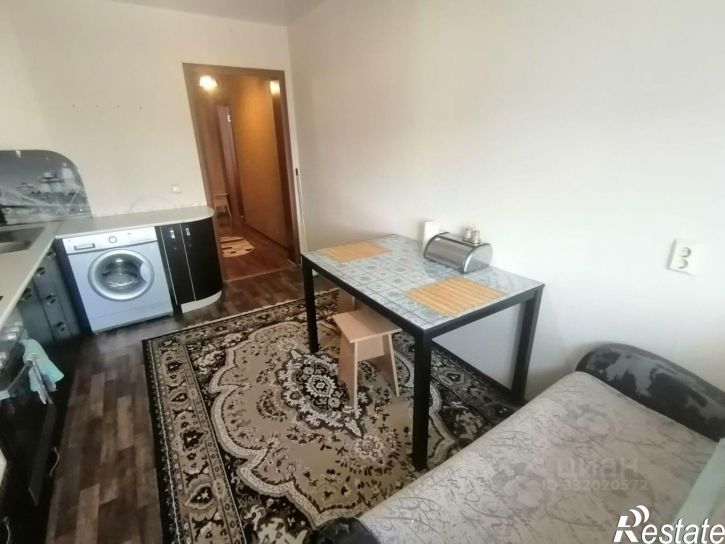 2-комн квартира Лазурная улица, 51,  д. 51
