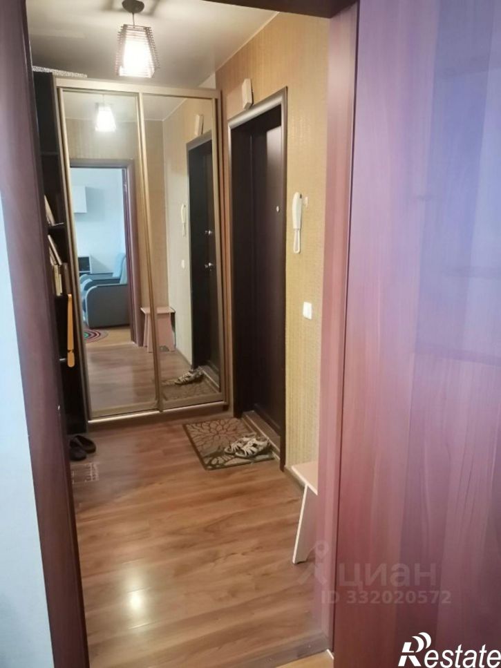 2-комн квартира Лазурная улица, 51,  д. 51