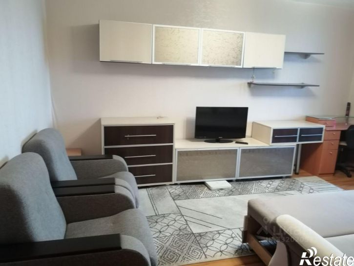 2-комн квартира Лазурная улица, 51,  д. 51
