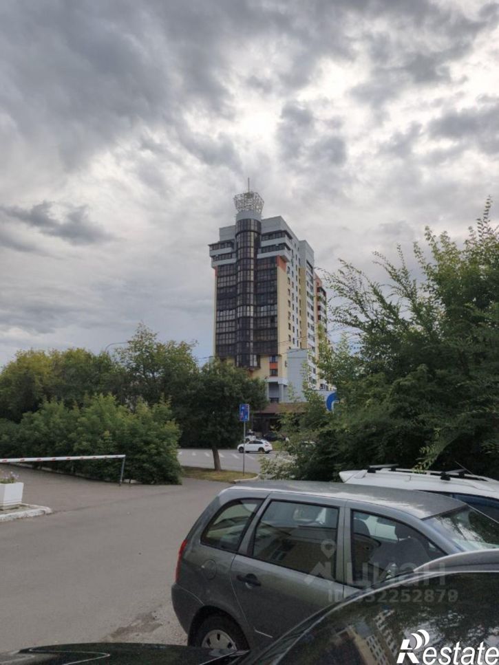 3-комн квартира проспект Строителей, 33,  д. 33