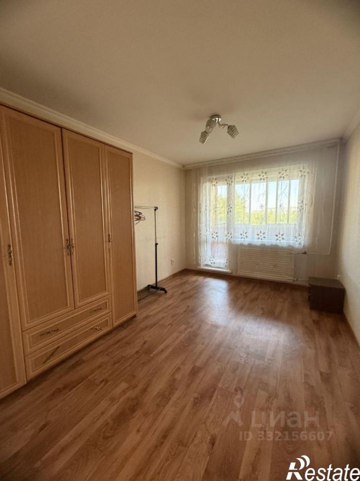 3-комн квартира улица Шукшина, 8,  д. 8