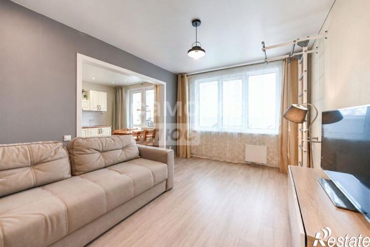 3-комн квартира Взлётная улица, 95,  д. 95